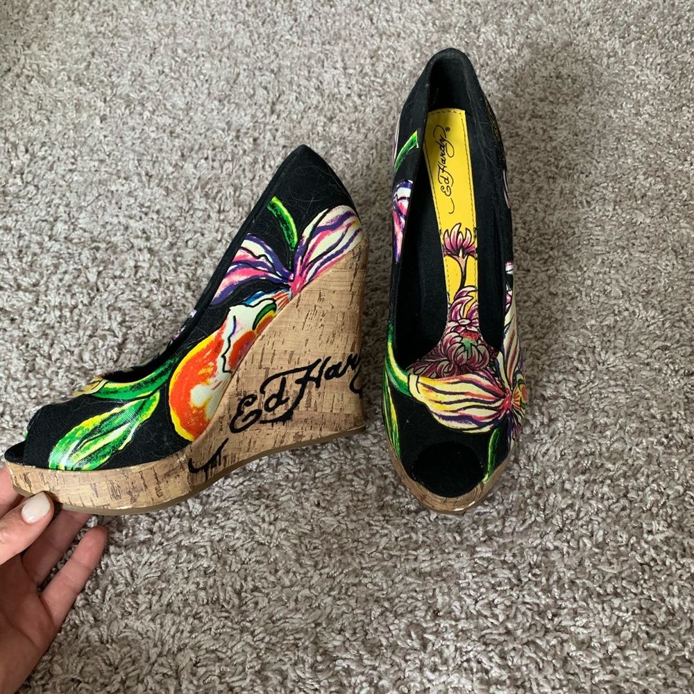 Ed Hardy open toe wedges. Size 7
